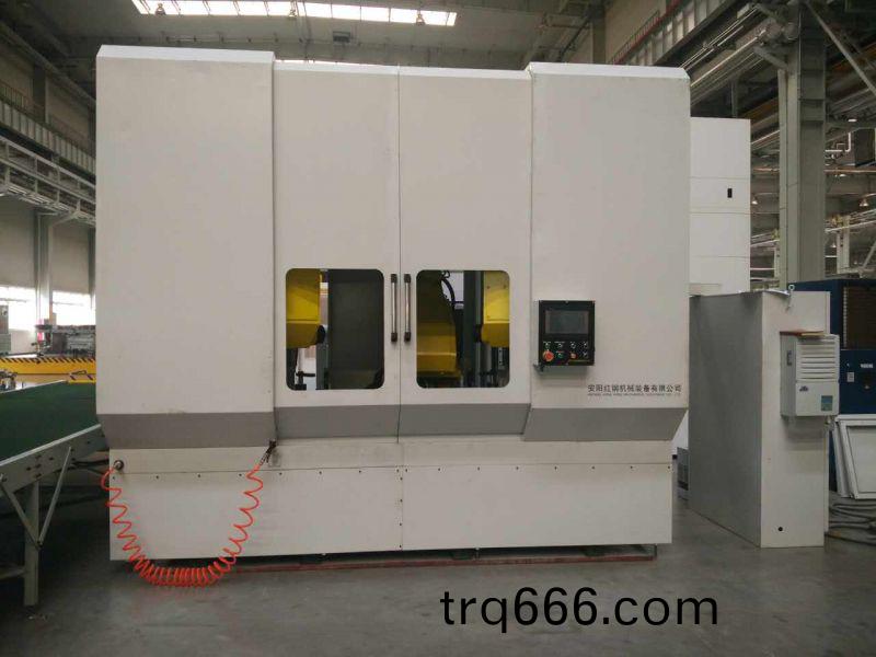 异型(xing)管(guan)锯切(qie)数(shu)控(kong)机床(chuang)